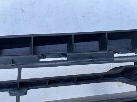 CHEVROLET CAMARO 2016-2018 ATRAPA GRILL FV WYS 24H ORG 84140574 CHEVROLET CAMARO 2016-2018 ATRAPA GRILL FV WYS 24H ORG 84140574