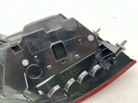 MERCEDES EQE 295 TYLNA LAMPA PRAWA LED ORG WYS 24h^ MERCEDES EQE 295 TYLNA LAMPA PRAWA LED ORG WYS 24h^
