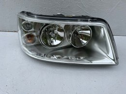 VW TRANSPORTER T5 CARAVELLE MULTIVAN LAMPA PRAWY PRZÓD IDEALNA WYS 24H FV