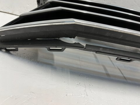 VW PASSAT B8 3G0 PRZED LIFTEM GRILL ATRAPA ORG 3G0853653 VW PASSAT B8 3G0 PRZED LIFTEM GRILL ATRAPA ORG 3G0853653