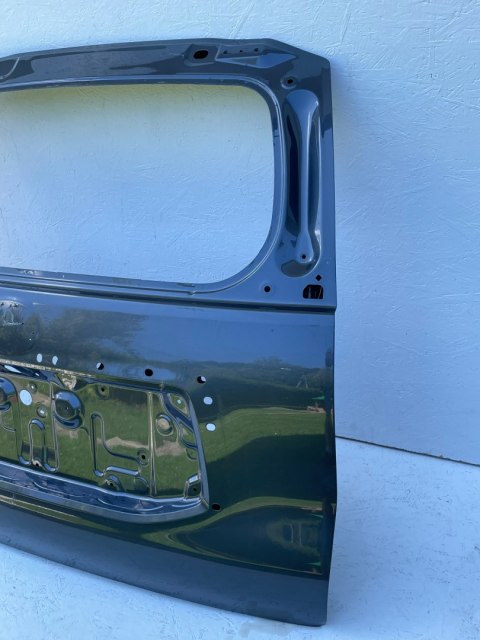 TOYOTA LAND CRUSIER 2020 - KLAPA BAGAŻNIKA ORG TOYOTA LAND CRUSIER 2020 - KLAPA BAGAŻNIKA ORG