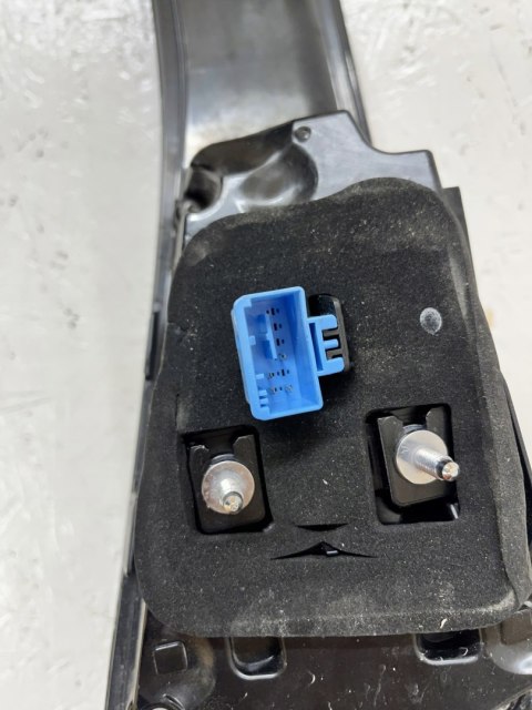 VW ID4 ID.4 LAMPA BLENDA KLAPA TYLNA TYŁ ORG FV WYS 24H VW ID4 ID.4 LAMPA BLENDA KLAPA TYLNA TYŁ ORG FV WYS 24H