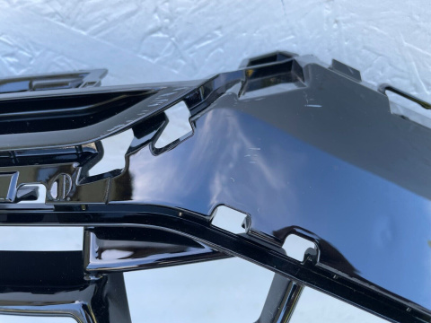 Audi RSQ3 83A schwarz glosse kühlergrill ab Bj. 2018 - Original Audi RSQ3 83A schwarz glosse kühlergrill ab Bj. 2018 - Original