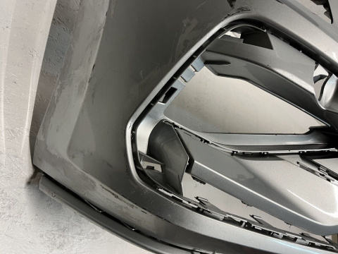 Volkswagen Touran 5T R line Stoßstange vorne front bumper Original mv80 Volkswagen Touran 5T R line Stoßstange vorne front bumper Original mv80