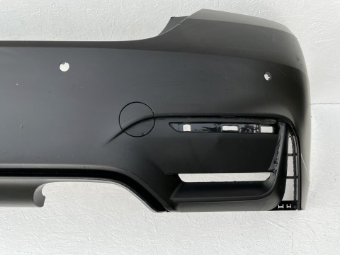 BMW 4er M4 F82 F83 m paket Stoßstange hinten rear bumper Original BMW 4er M4 F82 F83 m paket Stoßstange hinten rear bumper Original