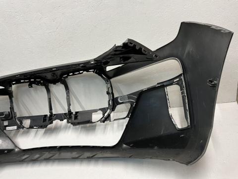 BMW 7er G70 M paket Bj.2022- Stoßstange vorne Vorderseite Original mb515 BMW 7er G70 M paket Bj.2022- Stoßstange vorne Vorderseite Original mb515