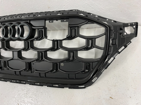 Audi Q8 II S line SQ8 ab Bj. 2024- 4M8 Frontmaske Kühlergrill Original Audi Q8 II S line SQ8 ab Bj. 2024- 4M8 Frontmaske Kühlergrill Original