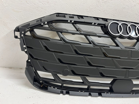 Audi A3 8y E-tron ab Bj.2024 - 8Y0853651AF kühlergrill Original Audi A3 8y E-tron ab Bj.2024 - 8Y0853651AF kühlergrill Original