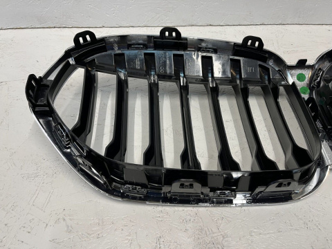 BMW X1 F48 LCI ab Bj. 2019 - Niere Frontmaske Kühlergrill Grill Original 8493450 BMW X1 F48 LCI ab Bj. 2019 - Niere Frontmaske Kühlergrill Grill Original 8493450