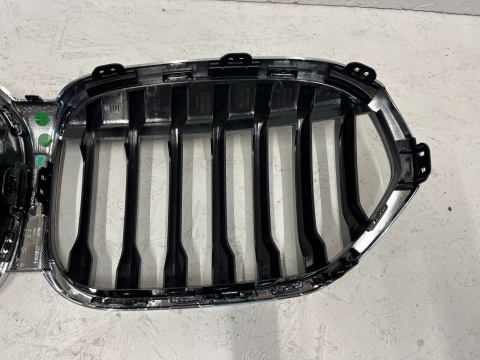 BMW X1 F48 LCI ab Bj. 2019 - Niere Frontmaske Kühlergrill Grill Original 8493450 BMW X1 F48 LCI ab Bj. 2019 - Niere Frontmaske Kühlergrill Grill Original 8493450