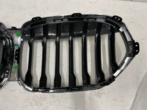 BMW X1 F48 LCI ab Bj. 2019 - Niere Frontmaske Kühlergrill Grill Original 8493450 BMW X1 F48 LCI ab Bj. 2019 - Niere Frontmaske Kühlergrill Grill Original 8493450
