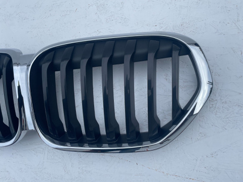 BMW X1 F48 F49 LCI kühlergrill Nieren ab Bj. 2019 - Original BMW X1 F48 F49 LCI kühlergrill Nieren ab Bj. 2019 - Original