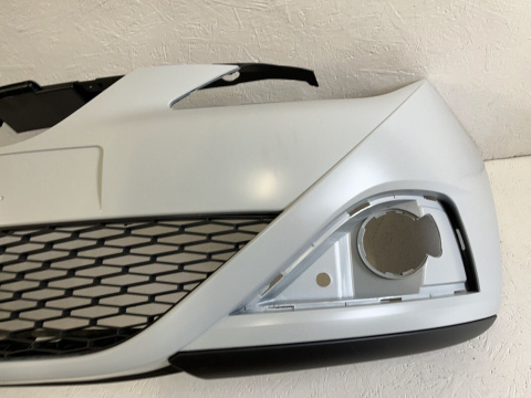 Seat Ibiza IV 6J Stoßstange vorne front bumper Neu 6J0807221 Original m Seat Ibiza IV 6J Stoßstange vorne front bumper Neu 6J0807221 Original m