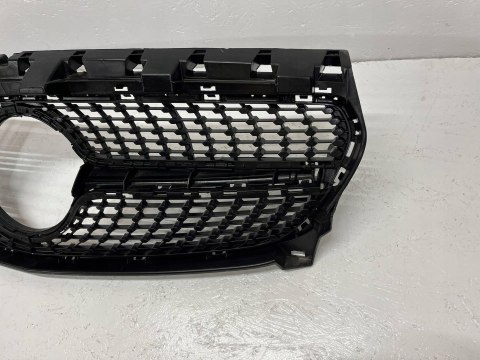 Mercedes CLA C117 X117 W117 A1178880600 GRILL ATRAPA ORG WYS 24H FV Mercedes CLA C117 X117 W117 A1178880600 GRILL ATRAPA ORG WYS 24H FV