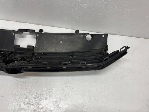 Volkswagen PASSAT B8 GRILL ATRAPA POD RADAR 3G0853653 ORG WYS 24H FV Volkswagen PASSAT B8 GRILL ATRAPA POD RADAR 3G0853653 ORG WYS 24H FV