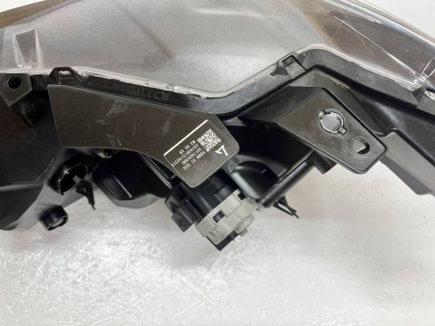 Mazda CX-5 II REFLEKTOR PRZEDNI PRAWY KB8N-51030 ORG WYS 24H FV Mazda CX-5 II REFLEKTOR PRZEDNI PRAWY KB8N-51030 ORG WYS 24H FV