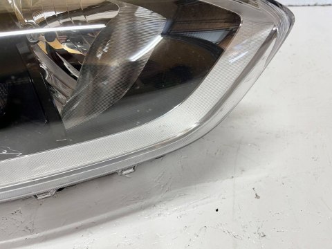 KIA Ceed III 2018 REFLEKTOR PRZEDNI PRZÓD ORG WYS 24H FV KIA Ceed III 2018 REFLEKTOR PRZEDNI PRZÓD ORG WYS 24H FV